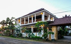 Family Beach Hotel Kuta Lombok